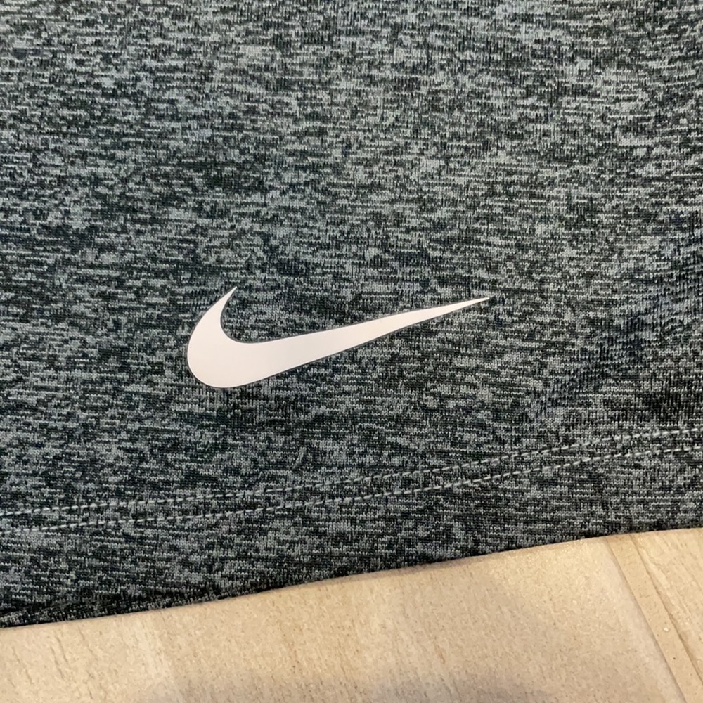 Nike Dri-Fit Tank - Picture 4 of 4